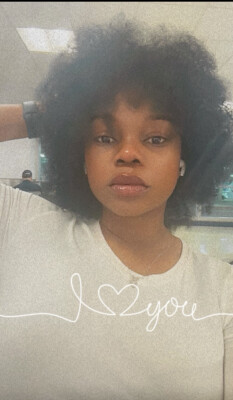 Stef-Hania is looking for a Room in New York